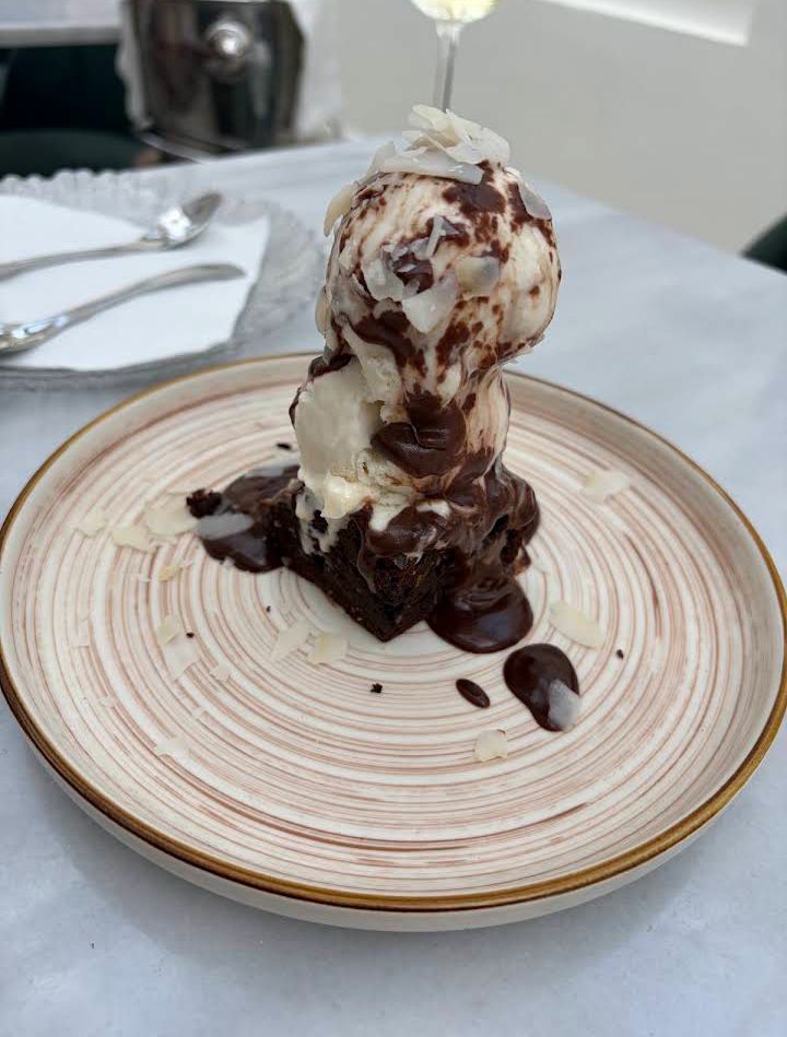 Brownie com gelado